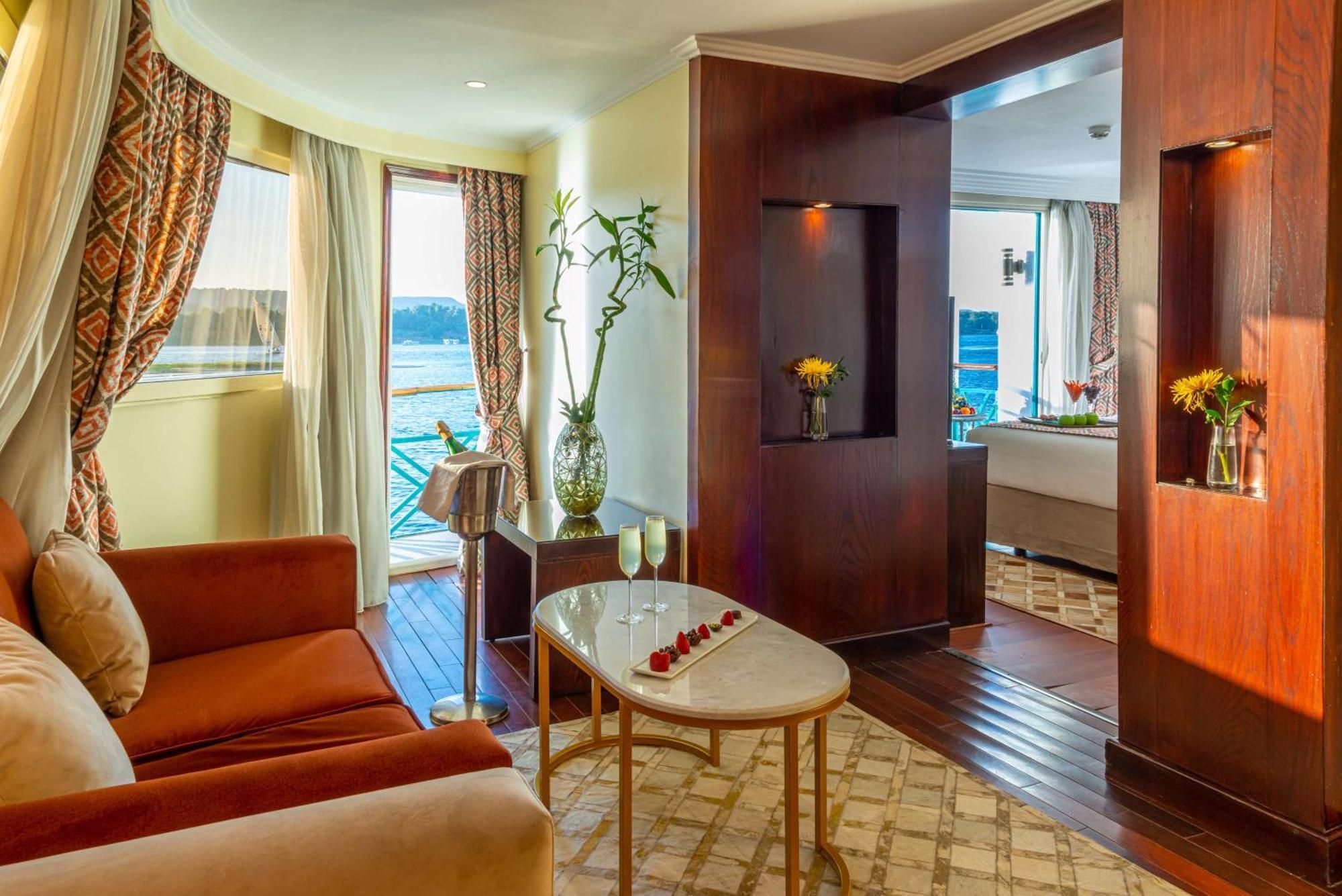 Sonesta Moon Goddess Cruise - From Aswan To Luxor - 03 & 07 Nights Every Friday Ξενοδοχείο Εξωτερικό φωτογραφία